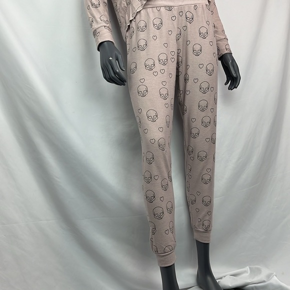 Chaser blush pink skull and hearts hooded sweater and pant set small and medium - Picture 4 of 11